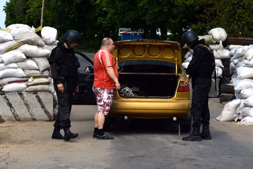 Tình hình miền đông Ukraine khiến Nga lo ngại ảnh 1