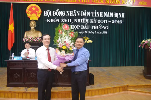 Ông Bạch Ngọc Chiến được bầu làm Phó Chủ tịch tỉnh Nam Định ảnh 1