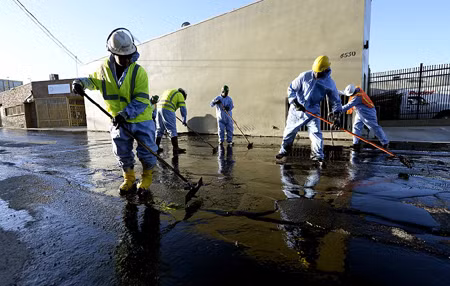 Dầu tràn ngập gối ở Los Angeles, Mỹ ảnh 1