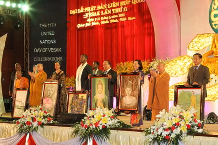 Đại lễ Vesak 2014- truyền tải thông điệp hòa bình ảnh 6