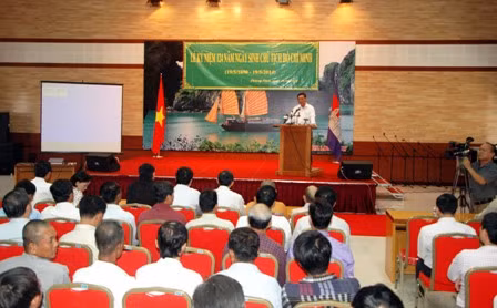 Kỷ niệm ngày sinh Chủ tịch Hồ Chí Minh tại Campuchia và Lào ảnh 1