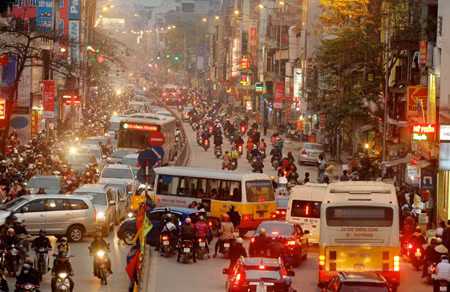 Hãi hùng xe buýt Hà Nội ảnh 2