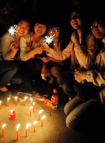 Thế giới lung linh trong Giờ Trái Đất ảnh 2