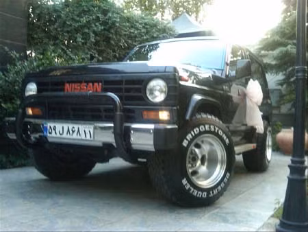 Renault-Nissan bị gây sức ép rời thị trường Iran ảnh 1