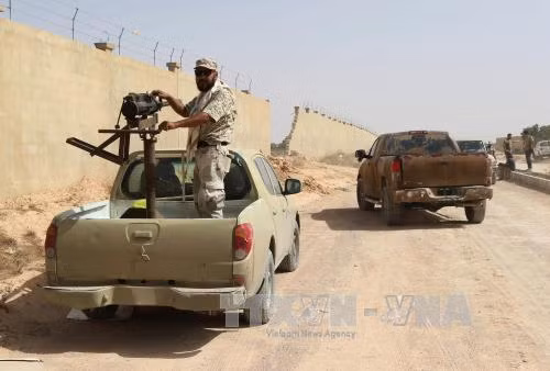 Lực lượng ủng hộ chính phủ Libya tiến sâu vào thành trì IS ảnh 1