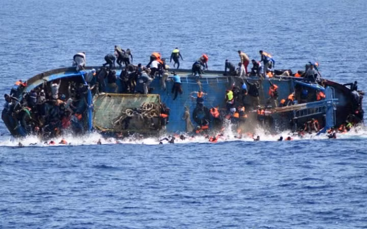 Hơn 120 thi thể người di cư trôi giạt vào Libya ảnh 1