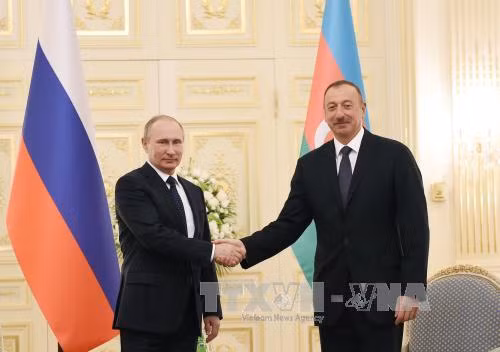 Iran và Azerbaijan quan tâm đến vũ khí Nga ảnh 1