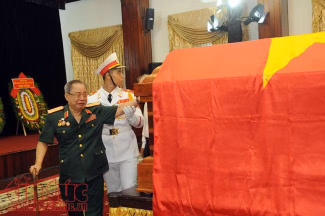 Các đoàn đại biểu quốc tế đến viếng nguyên Thủ tướng Phan Văn Khải ảnh 9