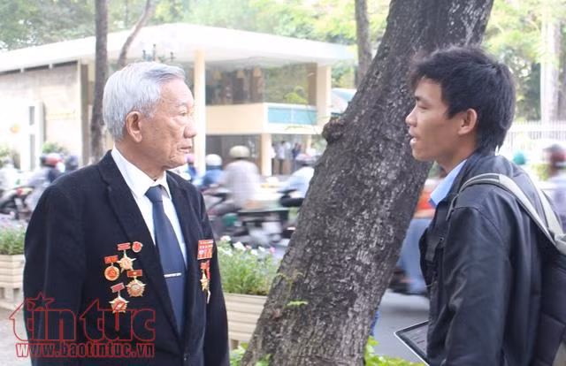 Xúc động lễ viếng nguyên Thủ tướng Phan Văn Khải tại TP Hồ Chí Minh ảnh 6