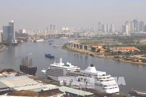 TP. Hồ Chí Minh gắn phong trào thi đua với thực hiện thí điểm các cơ chế đặc thù ảnh 1