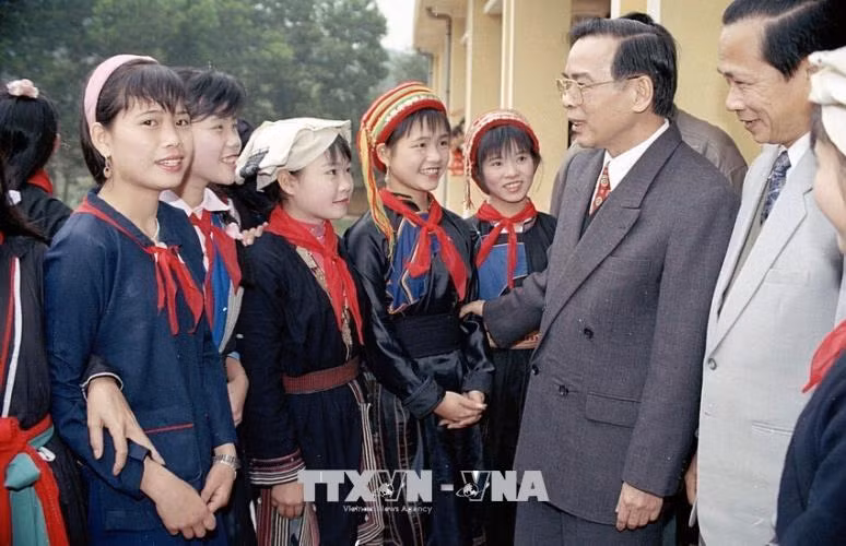 Phan Văn Khải - một nhân cách Thủ tướng đầy nghị lực và tâm huyết ảnh 1