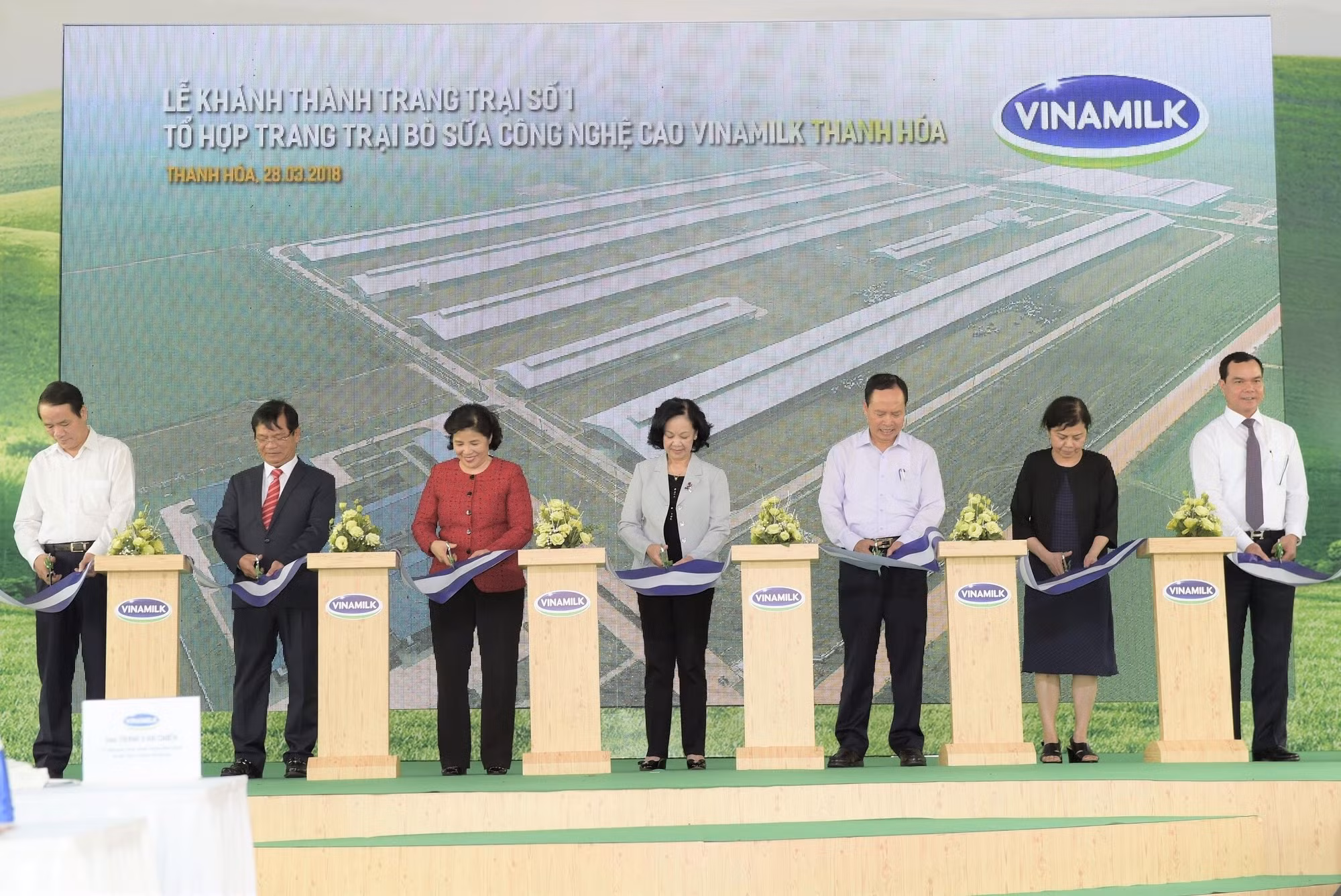 Khánh thành Tổ hợp trang trại bò sữa công nghệ cao Vinamilk tại Thanh Hóa ảnh 1
