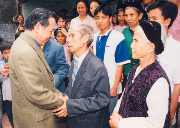 Quê nhãn mãi in dấu hình ảnh nguyên Thủ tướng Phan Văn Khải ảnh 3