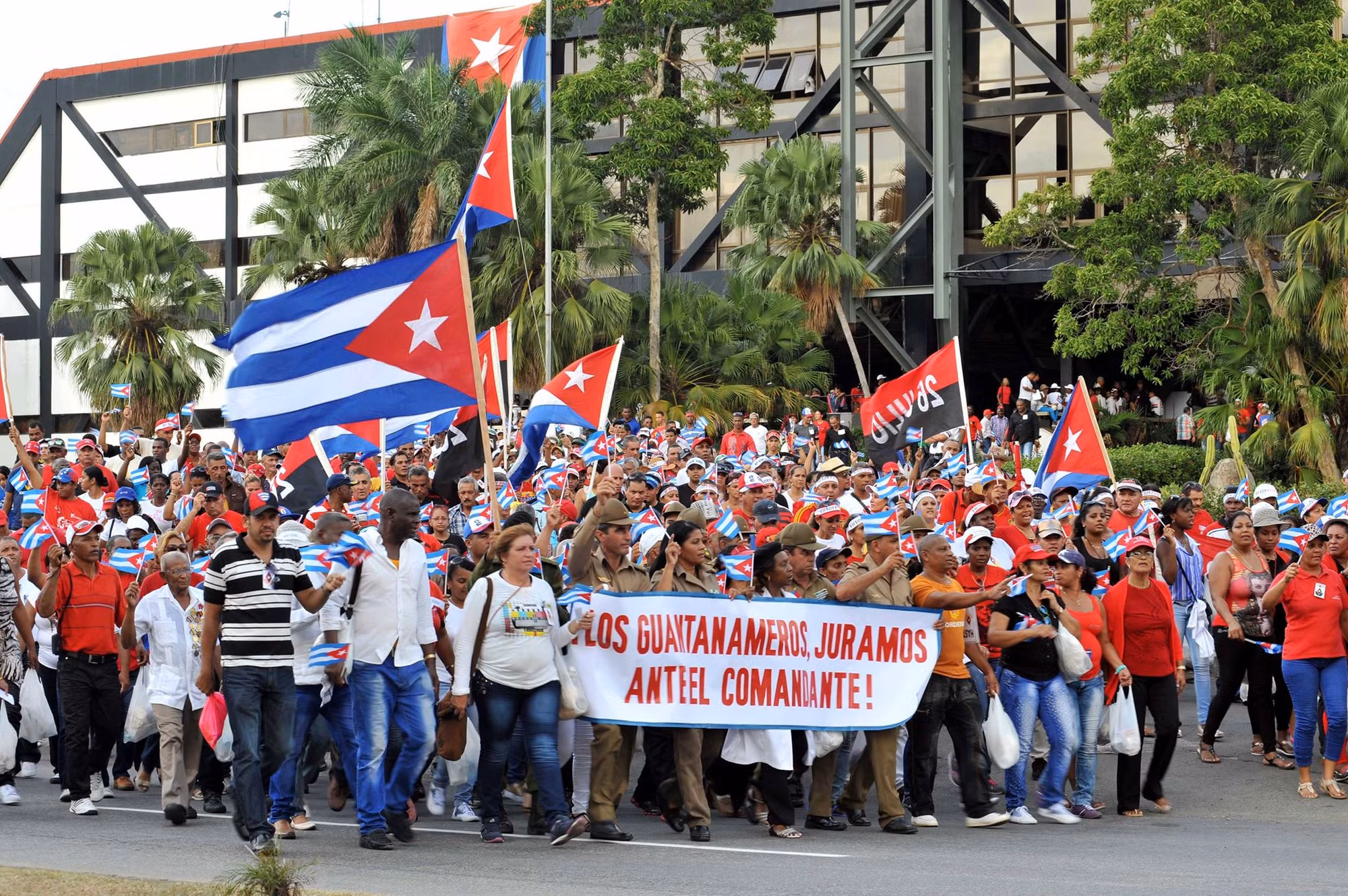 Cuba trên con đường đã chọn ảnh 3