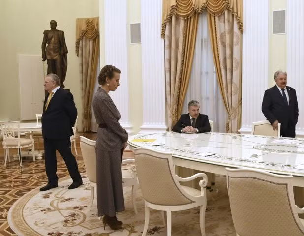 Tổng thống Putin gặp mặt trực tiếp 7 đối thủ sau chiến thắng thuyết phục ảnh 2