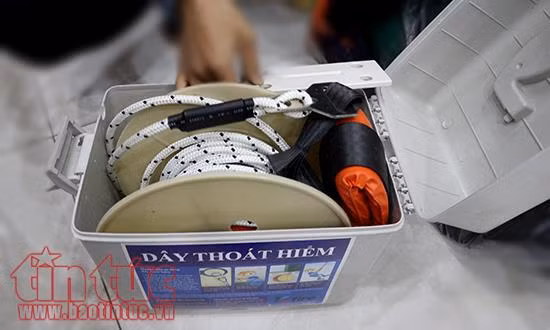 Lo cháy chung cư: Đổ xô mua mặt nạ dưỡng khí, thang dây, ba lô thoát hiểm ảnh 9