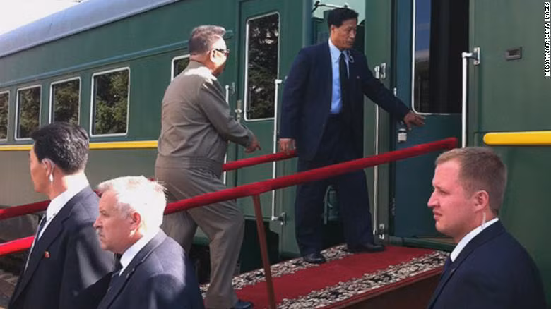 Toàn cảnh bên trong đoàn tàu bọc thép chở lãnh đạo Triều Tiên Kim Jong-un ảnh 7
