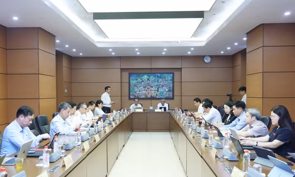 Giải quyết các xung đột chồng lấn trong khai thác sử dụng không gian biển
