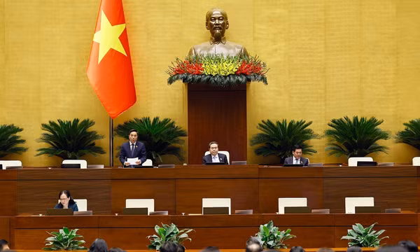 Ngày 27/10, Quốc hội thảo luận Bộ luật Hình sự (sửa đổi)