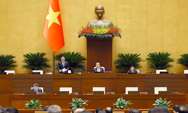 Ngày 23/10, Quốc hội tiếp tục thảo luận về các dự án luật liên quan đến lĩnh vực kinh tế
