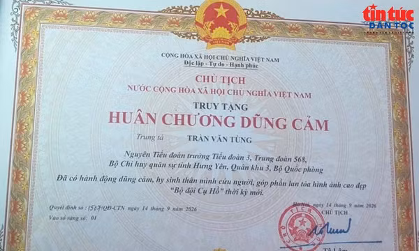 Chủ tịch nước Tô Lâm đã ký Quyết định số 1507/QĐ-CTN tặng Huân chương dũng cảm đối với Trung tá Trần Văn Tùng.