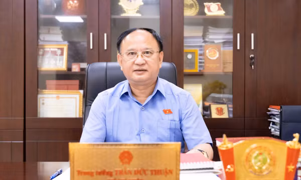 Trung tướng Trần Đức Thuận, Phó Chủ nhiệm Ủy ban Quốc phòng, An ninh và Đối ngoại của Quốc hội