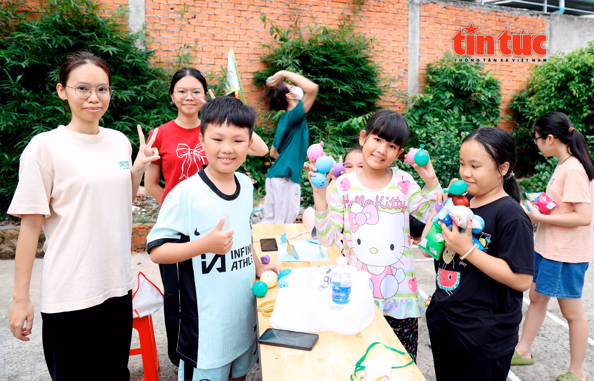 Rộn ràng sân chơi hè cho thiếu nhi ở khu dân cư