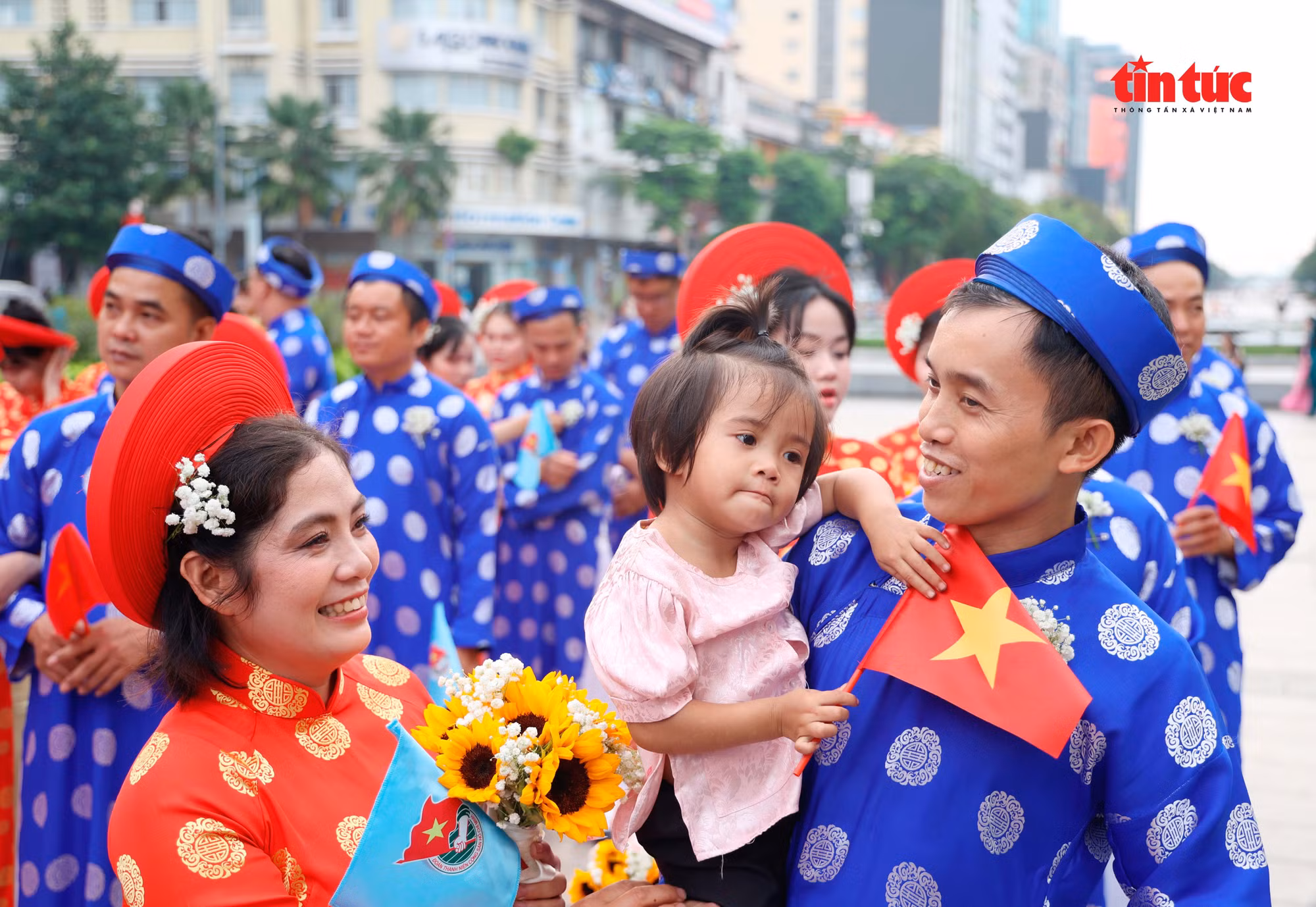 TP Hồ Chí Minh tổ chức lễ cưới tập thể cho 50 cặp đôi công nhân