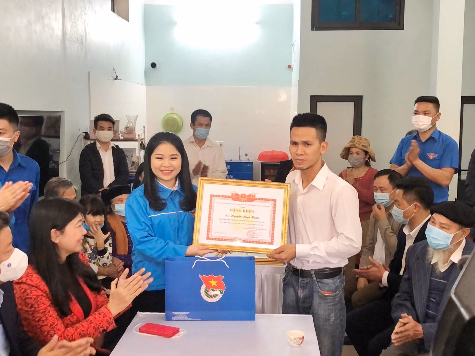 Chú thích ảnh