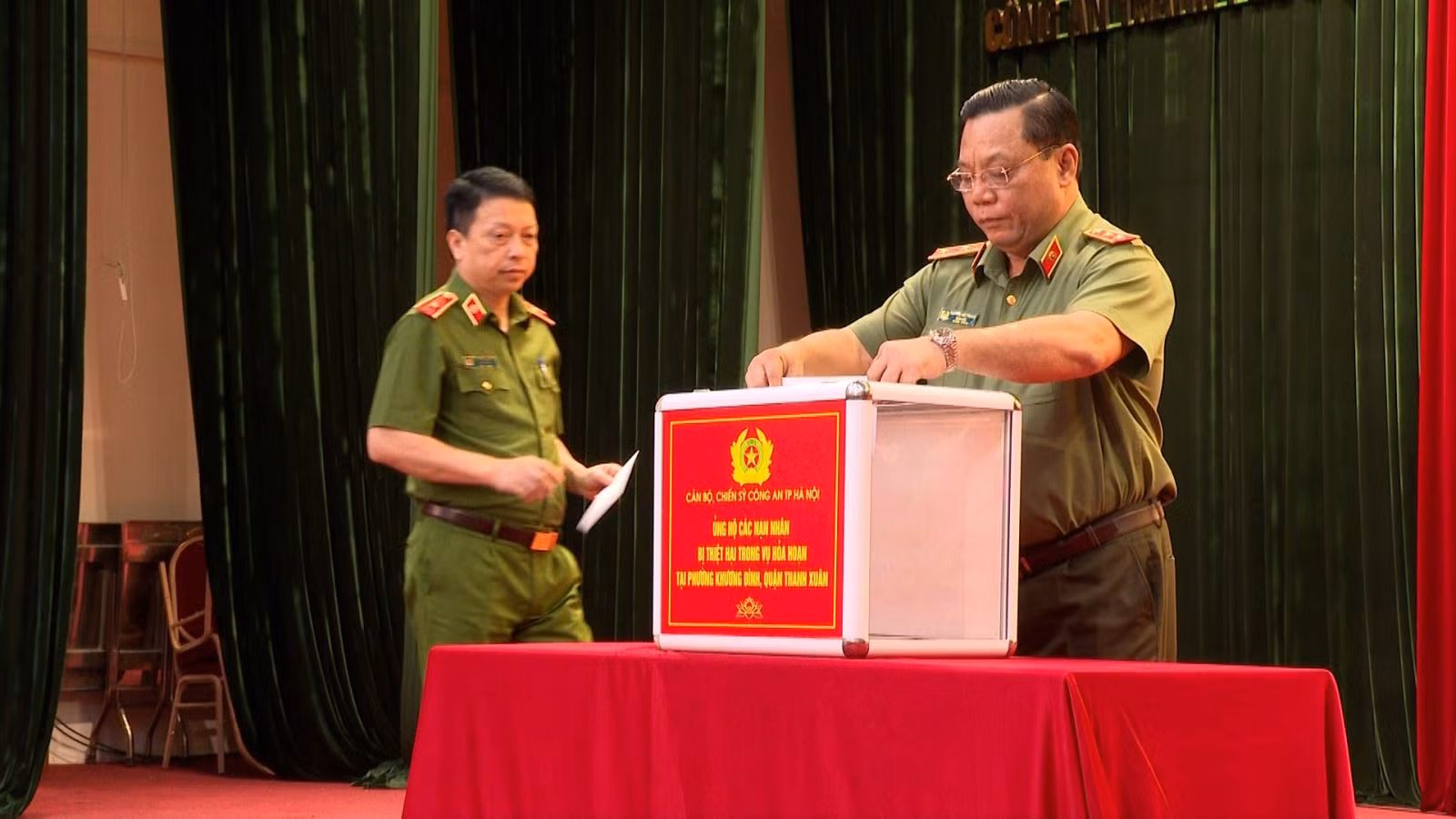 Chú thích ảnh
