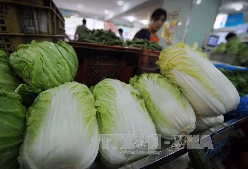 Thực phẩm tươi sống vẫn "neo" giá Tết ảnh 1