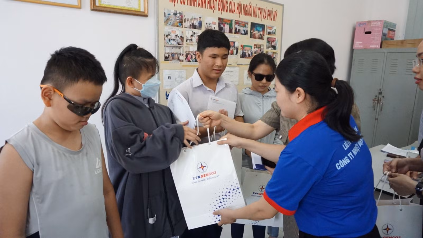 Chú thích ảnh