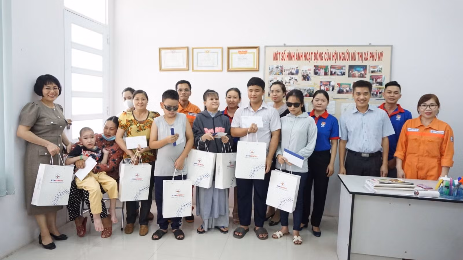 Chú thích ảnh