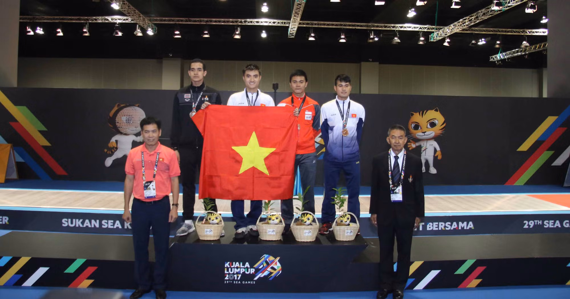 Những khoảnh khắc ấn tượng của các VĐV Việt Nam ngày thi đấu thứ 2 SEA Games 29 ảnh 4