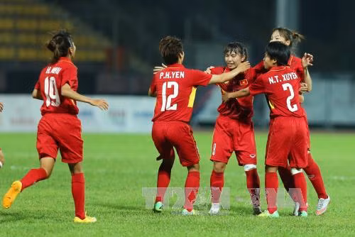 SEA Games 29: Chiến thắng đội chủ nhà 6-0, bóng đá nữ Việt Nam đăng quang vô địch ảnh 1