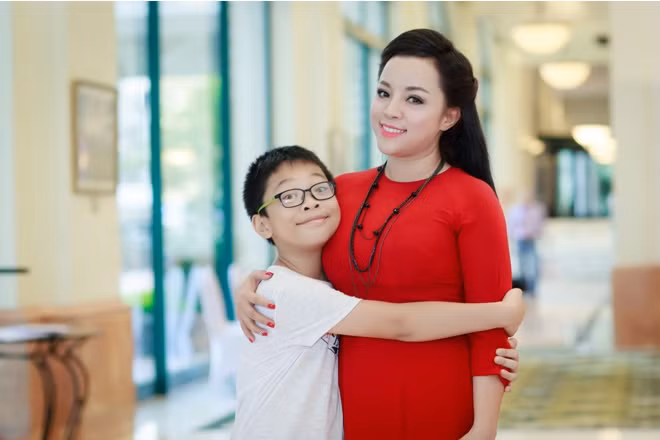 Sau 10 năm chìm đắm vì hôn nhân, NSƯT Tố Nga hồi sinh với 'Giếng quê' ảnh 3