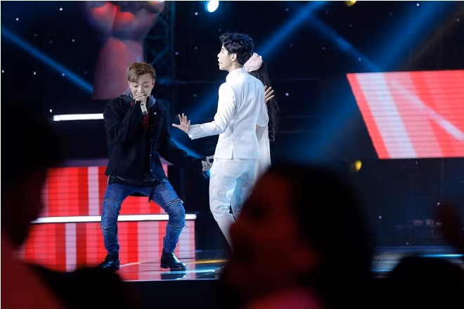 The Voice Kids 2017: Soobin không ngại dùng lợi thế 'hoàng tử' để giành được 'công chúa' Gia Hân ảnh 6
