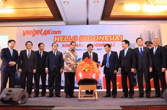 Đường bay TP Hồ Chí Minh - Jakarta thúc đẩy hội nhập kinh tế khu vực ảnh 1
