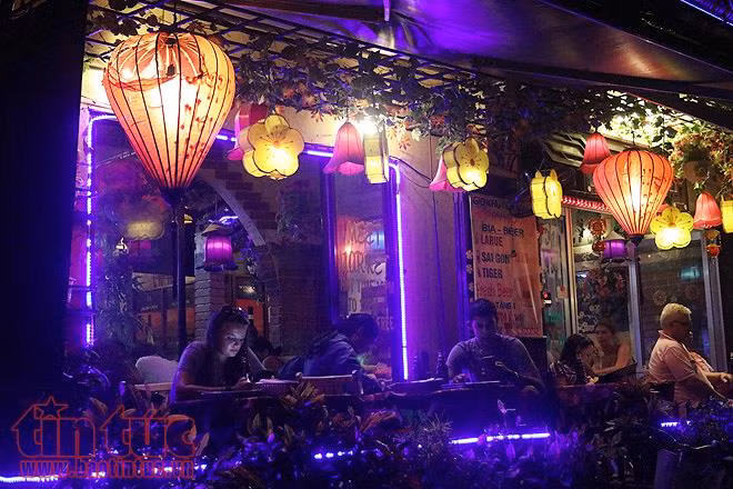 Lang thang phố cổ Hội An ảnh 13