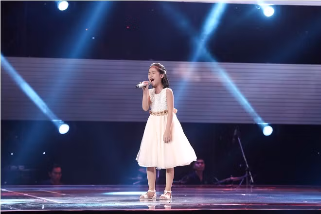 Trực tiếp tập 3 The Voice Kids- Giọng hát Việt nhí 2017: Vũ Cát Tường thắng lớn, Soobin Hoàng Sơn 'ế' thê thảm ảnh 18