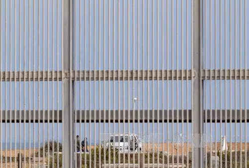 Mỹ để ngỏ khả năng rút khỏi NAFTA ảnh 1