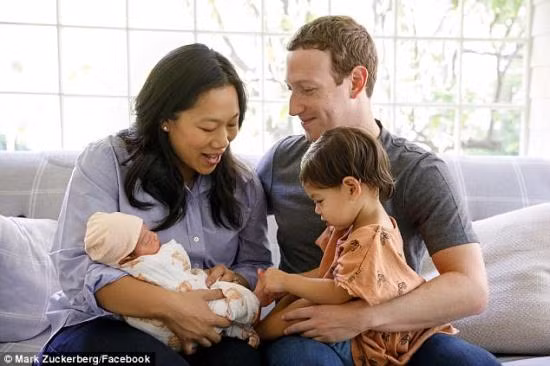 Ông chủ Facebook viết thư cho con gái mới chào đời, mong con chơi đùa vô lo thời thơ ấu ảnh 1
