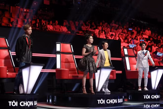 Tập 3 The Voice Kids 2017: Soobin hát chèo, Hương Tràm hát Bolero giành thí sinh ảnh 1