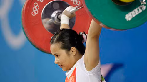 Tước danh hiệu Olympics của 3 VĐV cử tạ Trung Quốc ảnh 1
