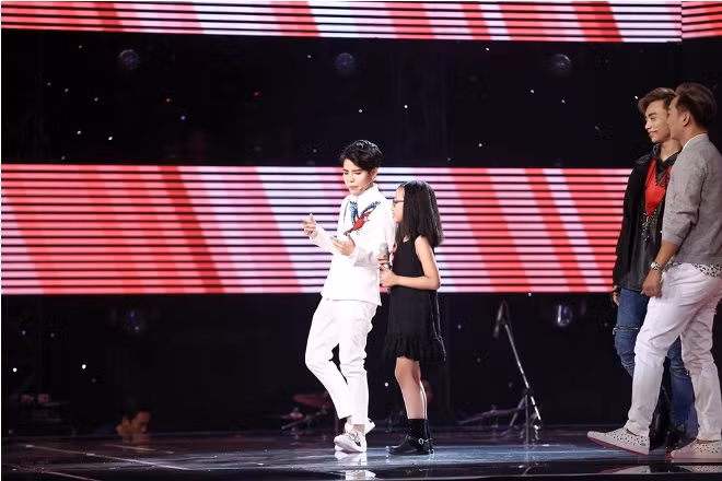 The Voice Kids 2017: Rocker Lương Phương Linh khiến Soobin- Cát Tuờng phải 'đối đầu' ảnh 4