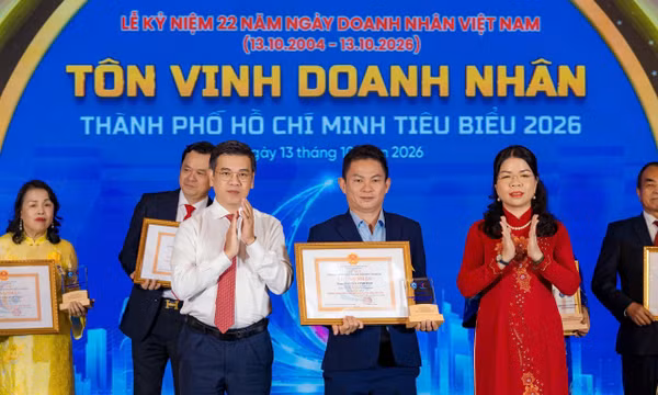 Doanh nhân lấy pháp luật làm nền tảng, đồng hành cùng doanh nghiệp phát triển
