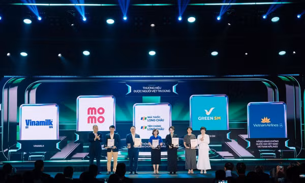 Từ niềm tin người dùng đến đổi mới trong chăm sóc sức khỏe, Long Châu nhận “cú đúp” Better Choice Awards 2026