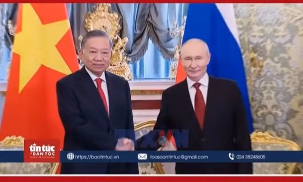 Lễ đón nồng ấm Tổng Bí thư, Chủ tịch nước Tô Lâm tại Điện Kremlin