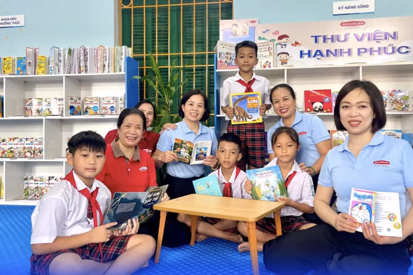 Mang ‘Thư viện Hạnh phúc’ tới với trẻ em vùng cao 