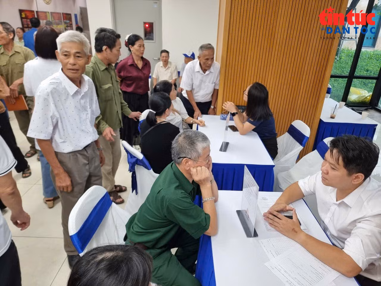 baotintuc_tr_nguoicaotuoi011026-4.jpg